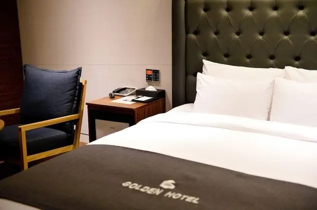 Premier Tek Büyük Yataklı Oda