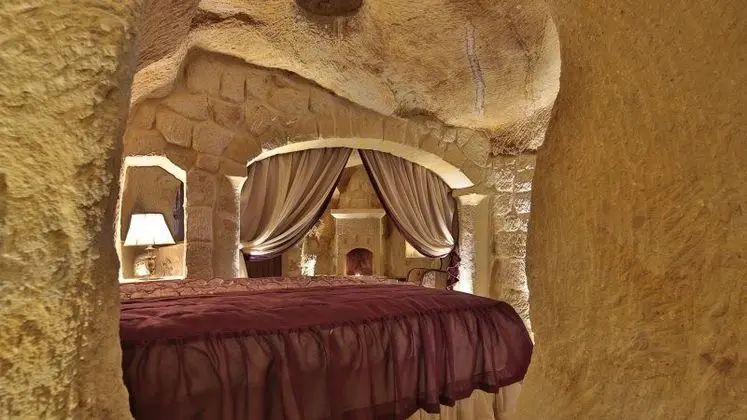 Royal Suite Mağara / Taş Oda