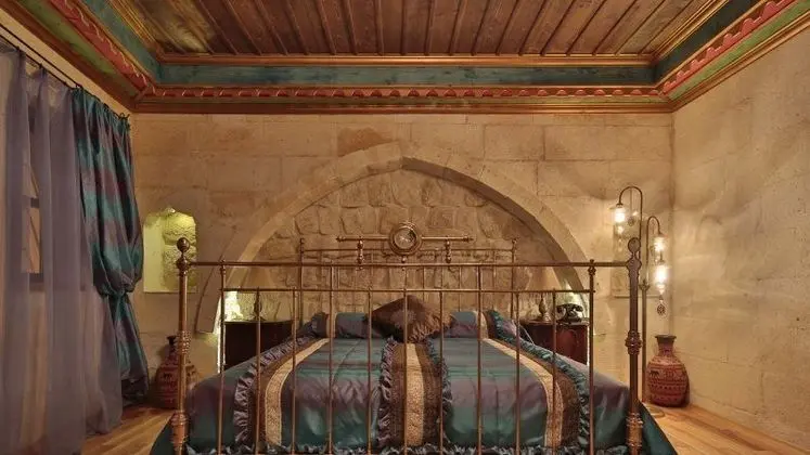 Royal Suite Mağara / Taş Oda