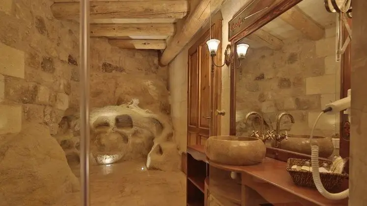 Royal Suite Mağara / Taş Oda