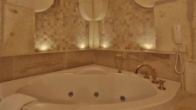 Royal Suite Mağara / Taş Oda