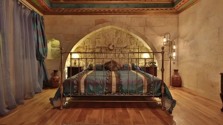 Royal Suite Mağara / Taş Oda
