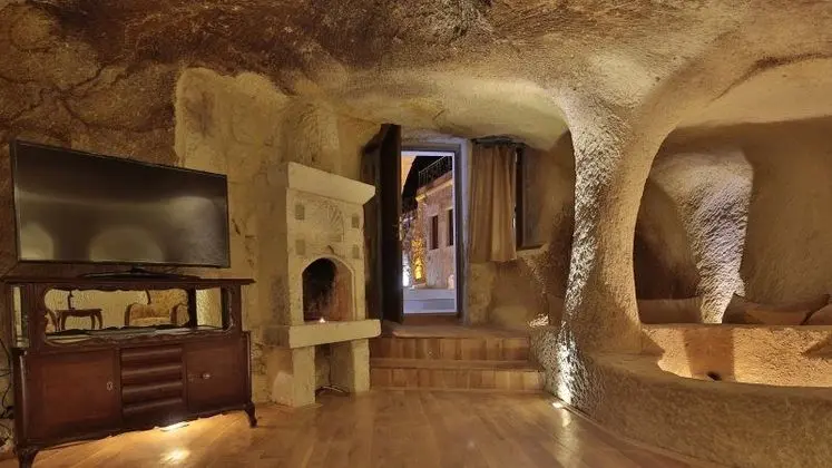 Royal Suite Mağara / Taş Oda