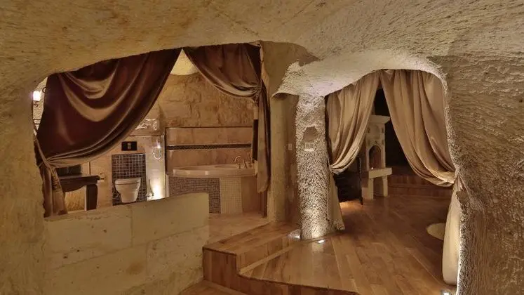 Royal Suite Mağara / Taş Oda