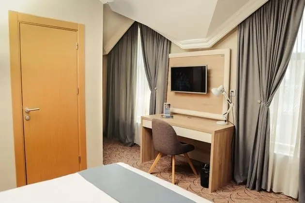 Standard Tek Büyük Yataklı Oda, Şehir Manzaralı