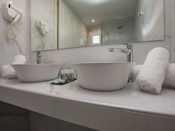 Luxury Tek Büyük veya İki Ayrı Yataklı Oda