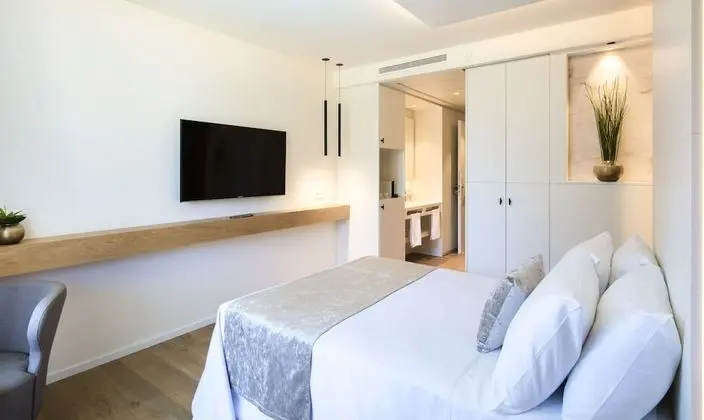 Premium Oda, Havuz Manzaralı