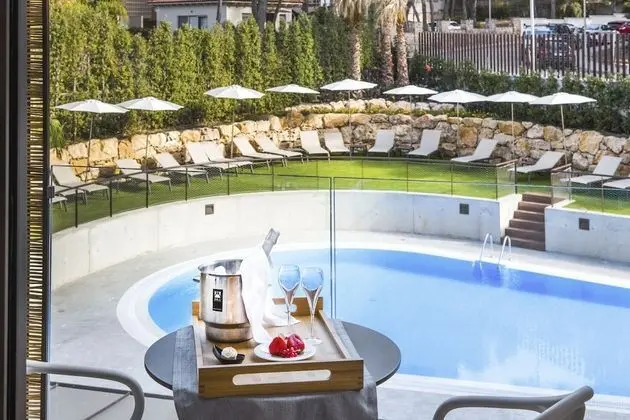 Premium Oda, Havuz Manzaralı