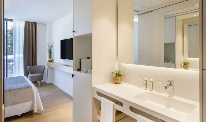 Premium Üç Kişilik Oda