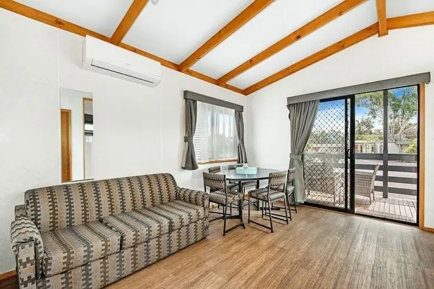 Deluxe Villa, 2 Yatak Odası, Sigara İçilmez, Küçük Mutfak (Villa 5 Berth)