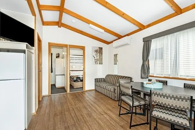 Deluxe Villa, 2 Yatak Odası, Sigara İçilmez, Küçük Mutfak (Villa 5 Berth)