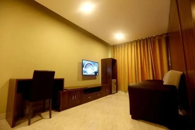 Luxury Oda