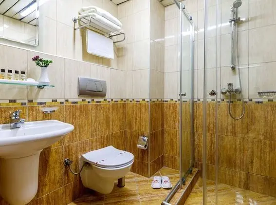 Standard Üç Kişilik Oda