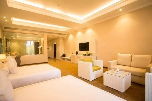 Junior Süit, 2 Büyük (Queen) Boy Yatak, Sıcak Su Havuzu