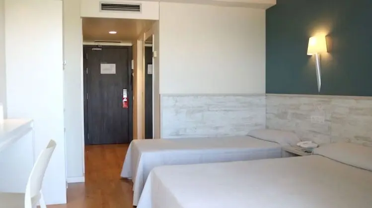 Üç Kişilik Oda (3 Adults)