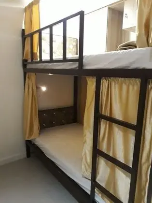 Ortak Ranzalı Oda, Sadece erkekler için, Şehir Manzaralı