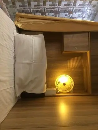 Ortak Ranzalı Oda, Sadece erkekler için, Şehir Manzaralı