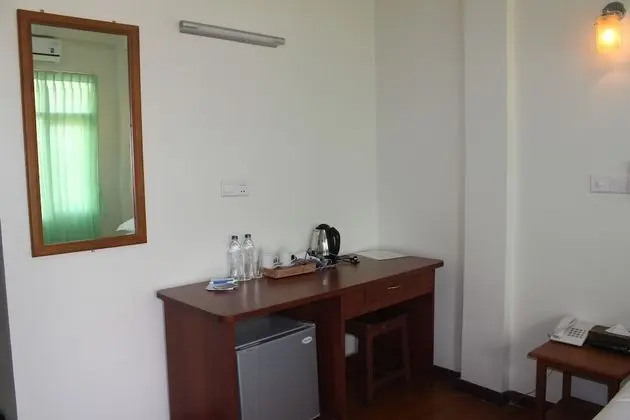 Deluxe Tek Büyük veya İki Ayrı Yataklı Oda, Balkon