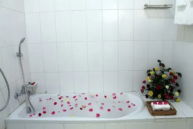 Deluxe Tek Büyük veya İki Ayrı Yataklı Oda, Balkon