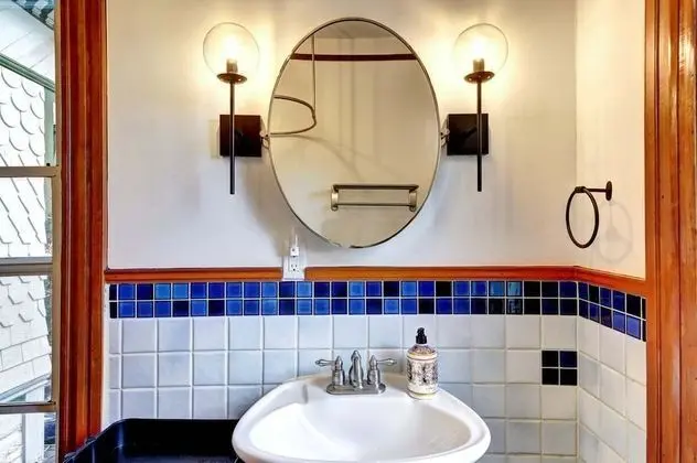 Luxury Oda, 1 En Büyük (King) Boy Yatak, Avlu Manzaralı