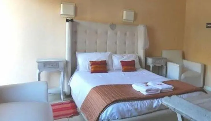 Comfort Tek Büyük Yataklı Oda