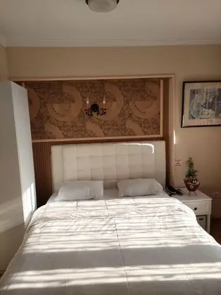 Aile Odası, Deniz Manzaralı, Bir Büyük ve Bir Tek Kişilik Yataklı