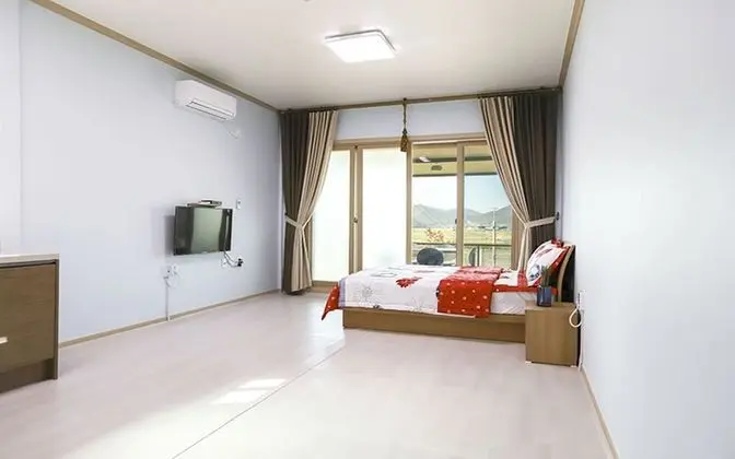 Tek Büyük Yataklı Oda