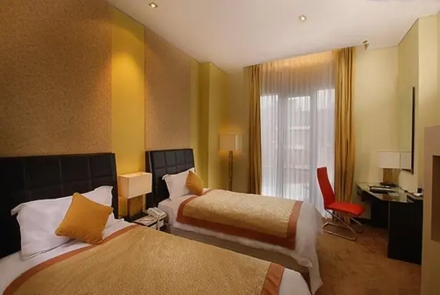 Superior Queen Room Only