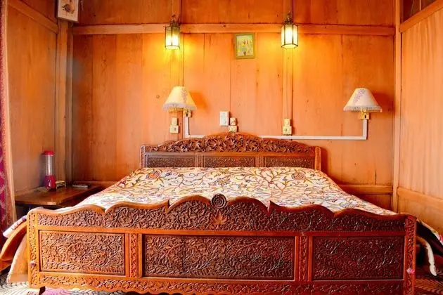 Deluxe Tek Büyük Yataklı Oda, 1 Yatak Odası, Göl Manzaralı