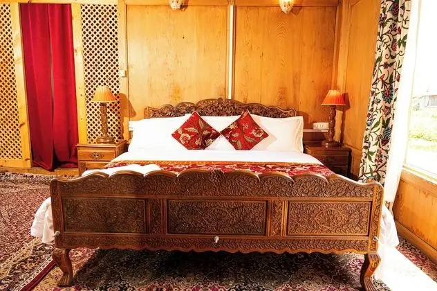 Deluxe Tek Büyük Yataklı Oda, 1 Yatak Odası, Göl Manzaralı