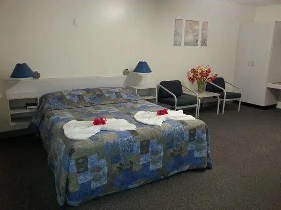Standard Oda, Sigara İçilmez (Motel Room)