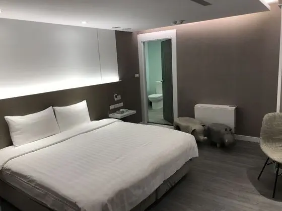 Standard Tek Büyük Yataklı Oda