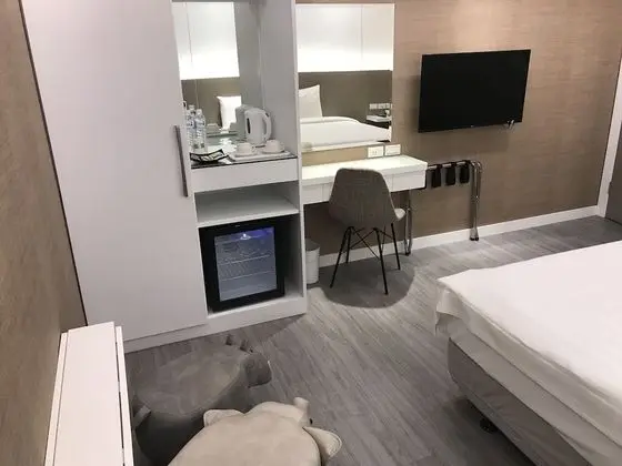 Standard Tek Büyük Yataklı Oda