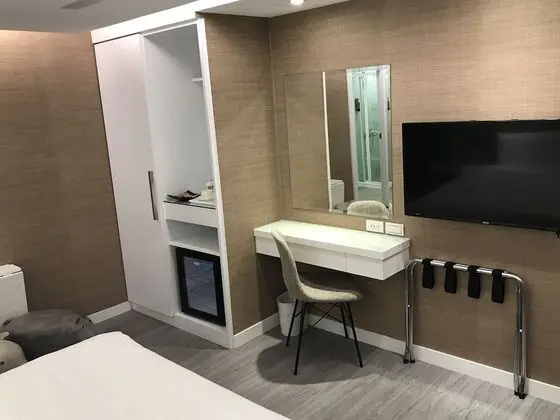 Standard Tek Büyük Yataklı Oda