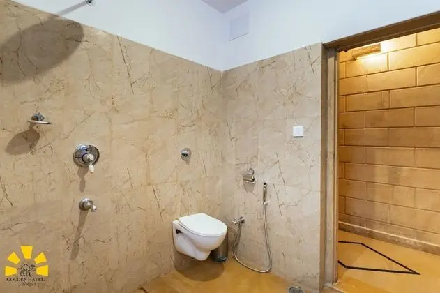 Traditional Tek Büyük Yataklı Oda
