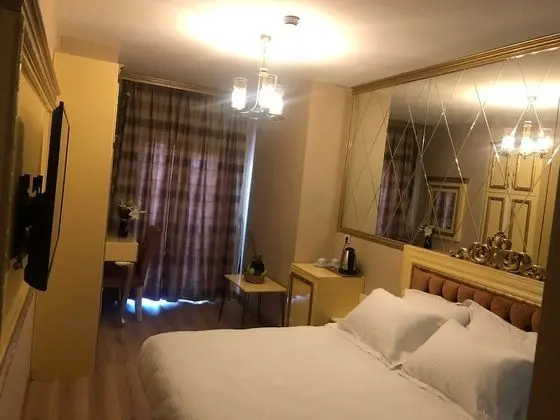 Standard Tek Büyük veya İki Ayrı Yataklı Oda