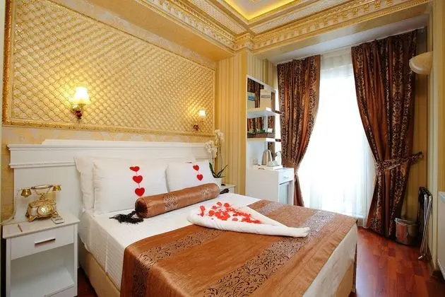 Deluxe Tek Büyük Yataklı Oda