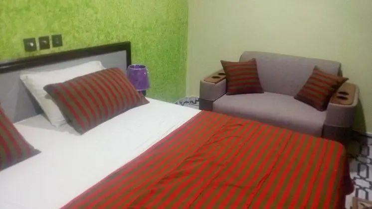 Comfort Tek Büyük Yataklı Oda