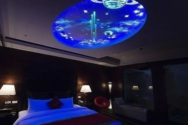 Deluxe Tek Büyük Yataklı Oda (Check In Time - 3PM)