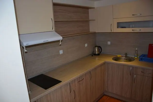 Stüdyo, Bahçe Manzaralı