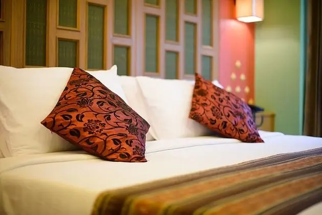 Golden grand deluxe King size bed