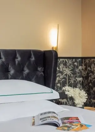 Solo room