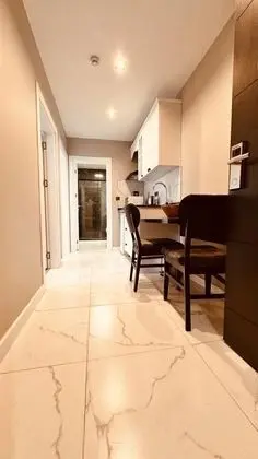 Apart 1+1 Oda, Deniz ve Dağ Manzaralı, Balkonsuz