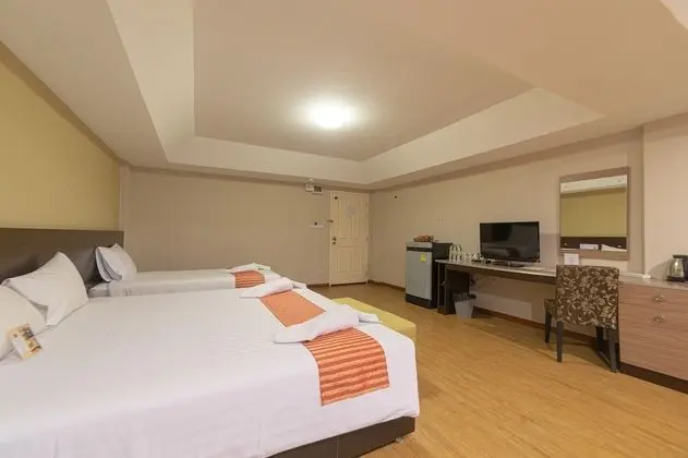 Üç Kişilik Oda