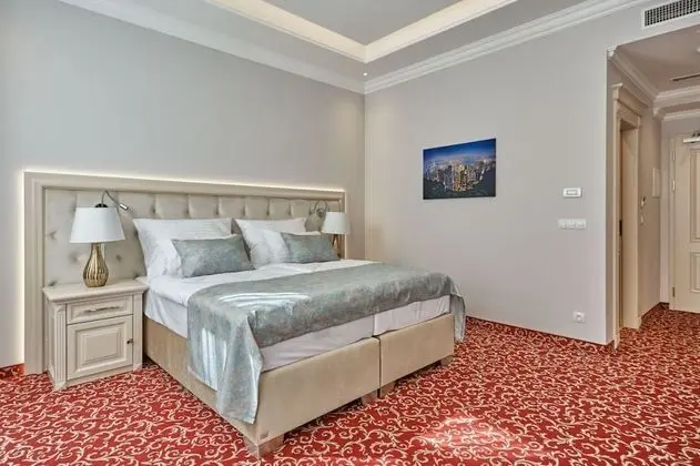Deluxe Tek Büyük veya İki Ayrı Yataklı Oda, 1 En Büyük (King) Boy Yatak, Şehir Manzaralı