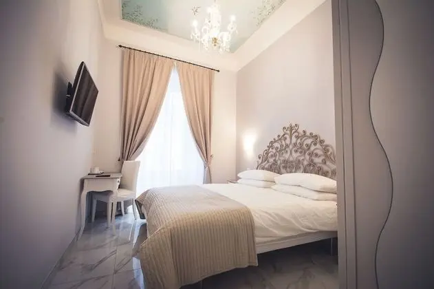 Tek Büyük Yataklı Oda