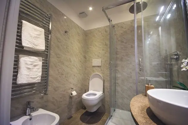 Tek Büyük Yataklı Oda