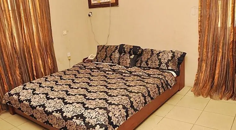 Standard Oda, 1 Çift Kişilik Yatak