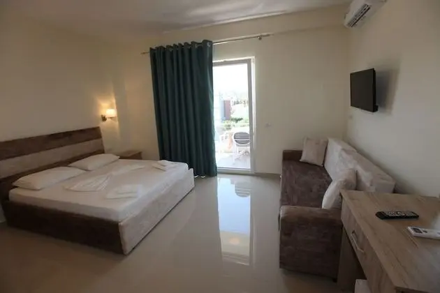 Standard Dört Kişilik Oda, Balkon