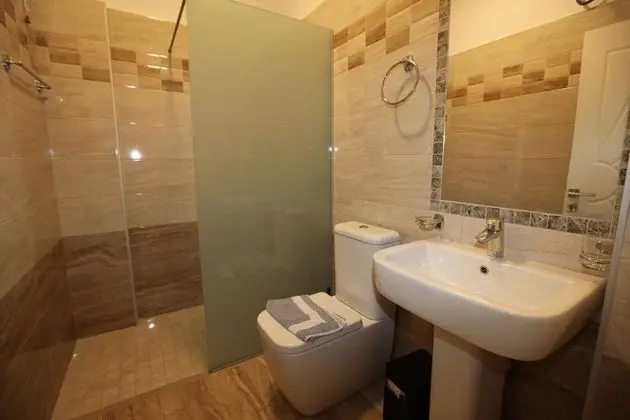 Standard Dört Kişilik Oda, Balkon